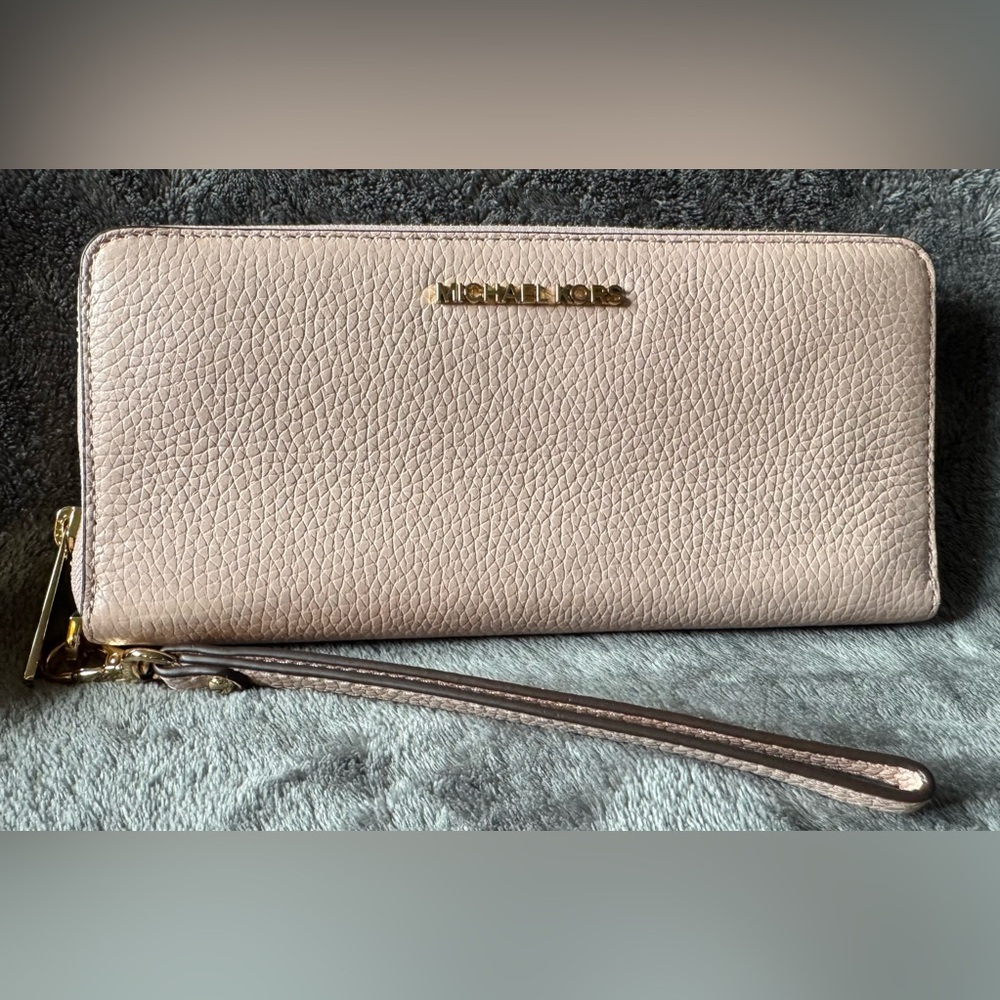 Michael Kors Blush Pink Leather Wristlet